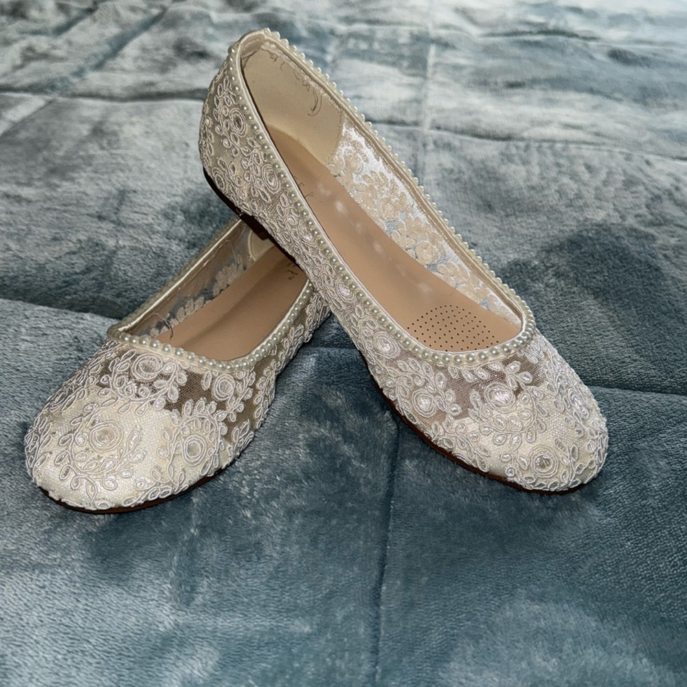Brand New Ivory Wedding or Bridal Shower Flats
